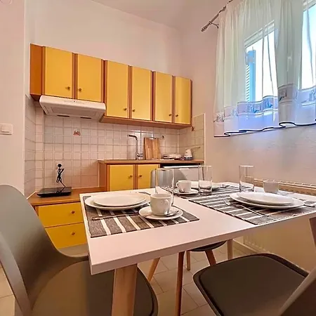 Hotel Athanasia