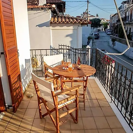 Athanasia Hotel *